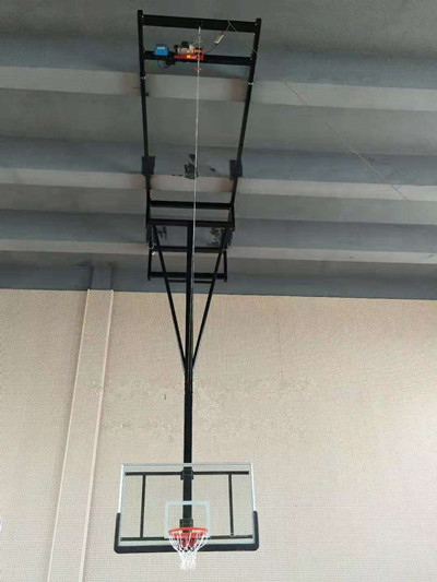 最新室内篮球运动场馆安装电动悬挂式kaiyun开云案例